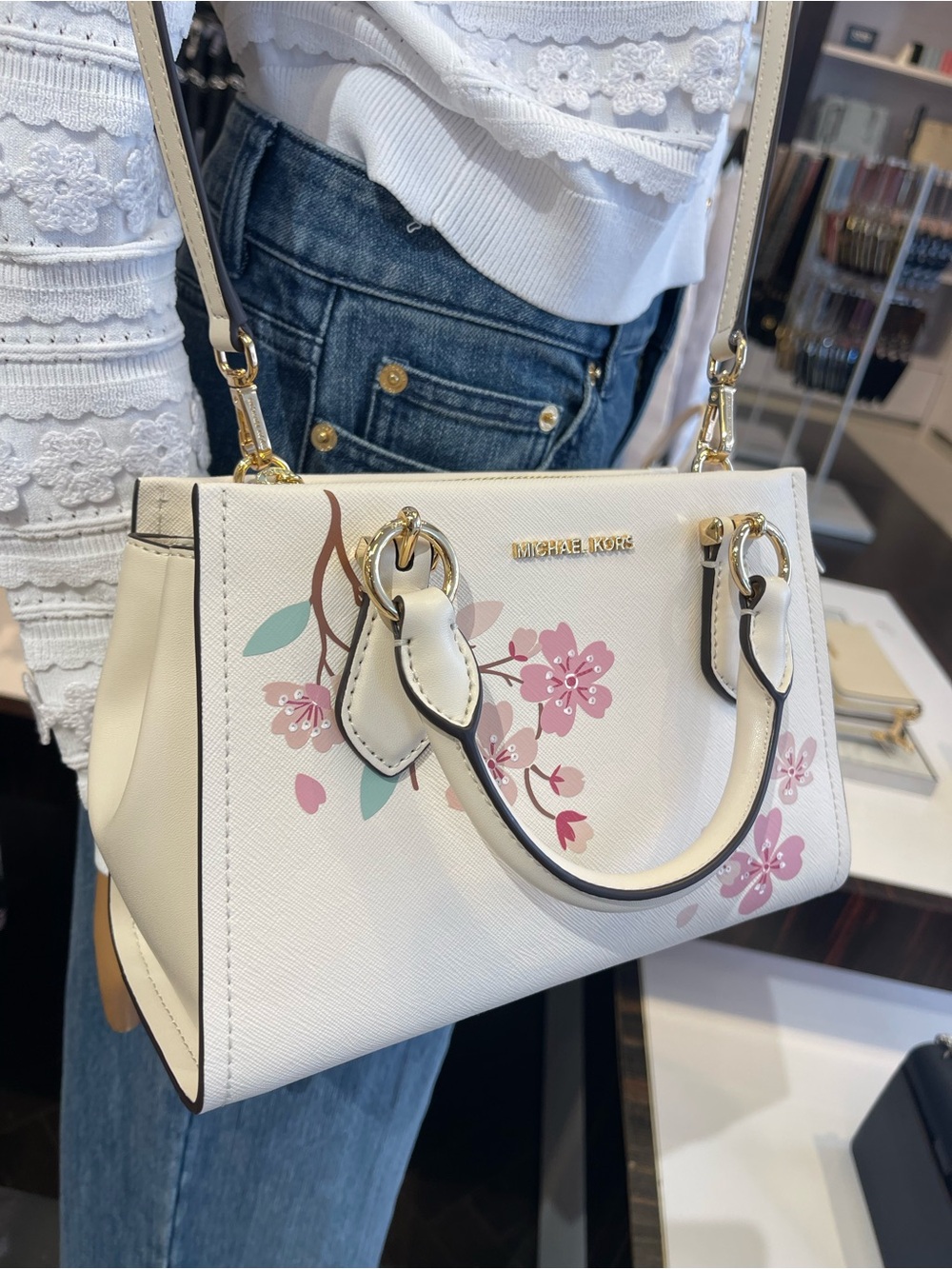 MICHAEL KORS Md Small Embellished Satchel Crossbody Messenger
Lt Cream Multi
NWT - Picture 6 of 16